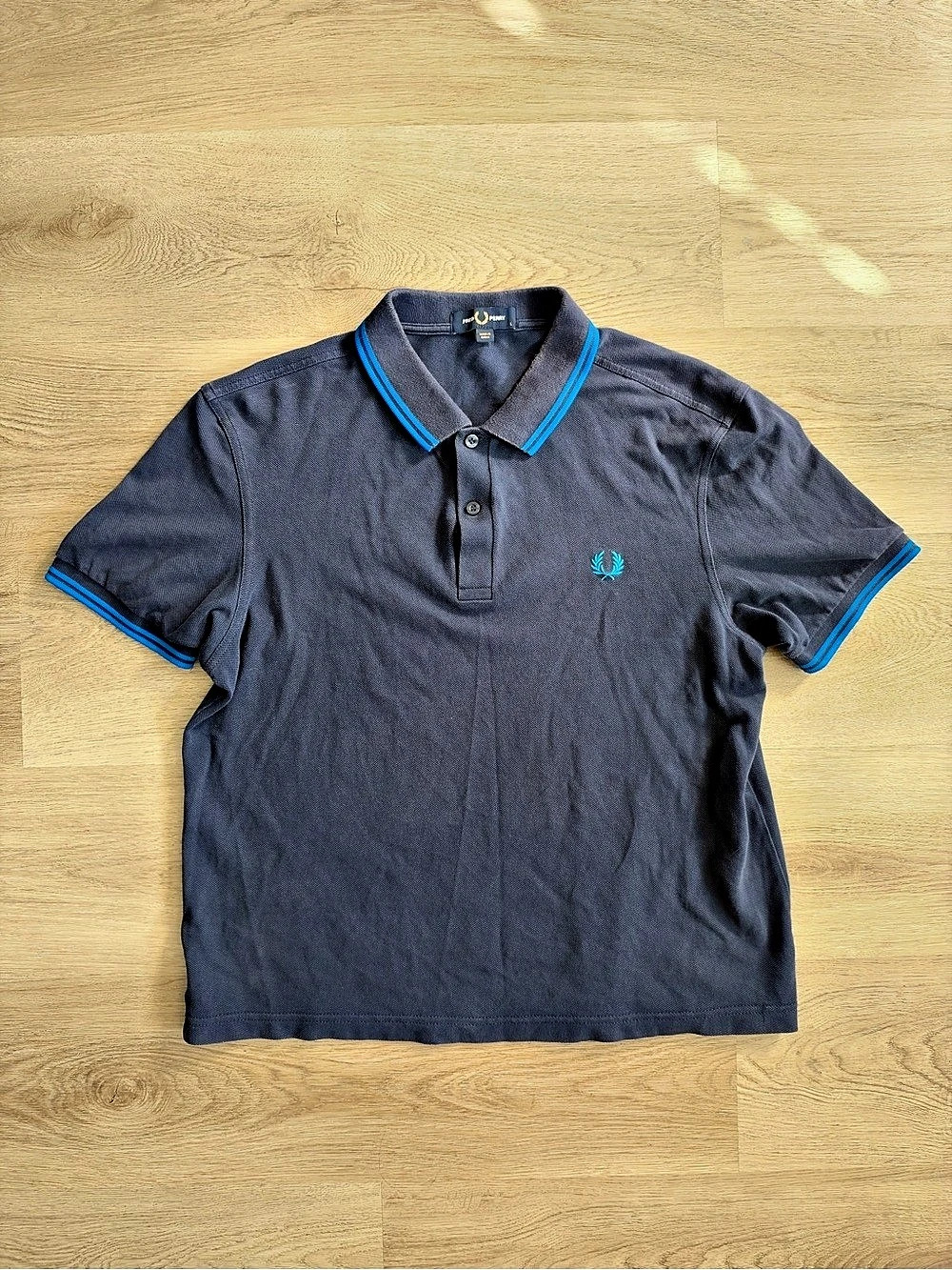 Fred Perry Twin Tipped Fred Perry Shirt Polo in Blue Large/Medium